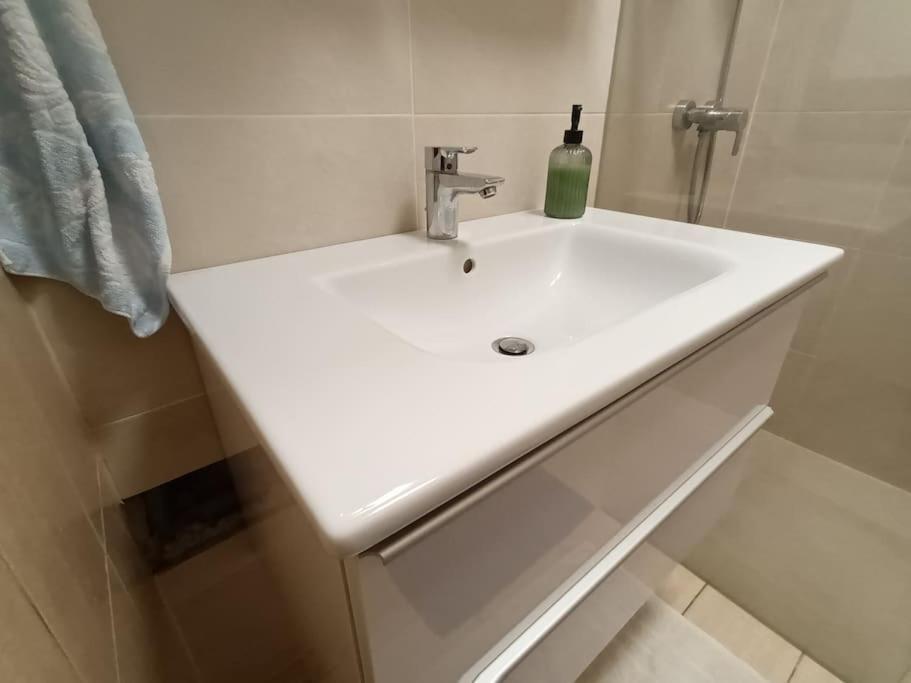 Modernes Apartment In Wien 外观 照片